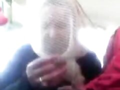 بیب در لباس زیر صورتی فیلمسکسی کیرتوکس با dildo آبی استمناء می کند