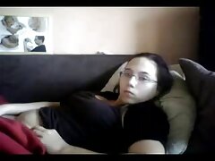 یک مرد یک هیولا سکسی را در لباس زیر زنانه می کند و فیلم هاسکسی خارجی از سوراخ عمیق خود لذت می برد و صورت خود را با اسپرم می پاشاند