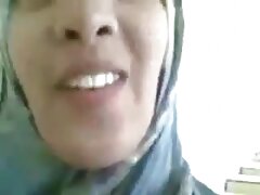 مونیکا کیرتوکس کارتونی در لباس زیر زنانه سکسی روی تخت فاک می شود